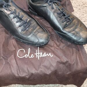 Cole Haan Women's Black Leather Oxford Shoes.